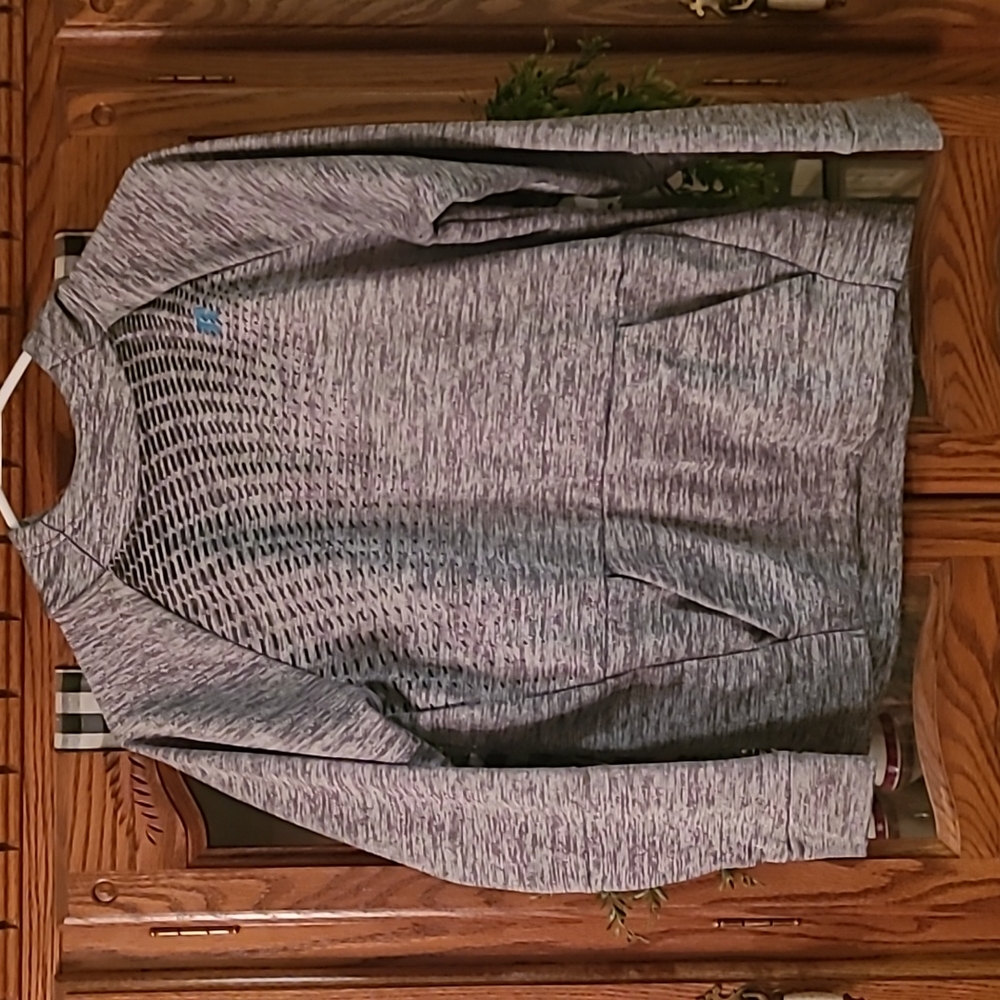 Pullover hoodie xl  (14-16)